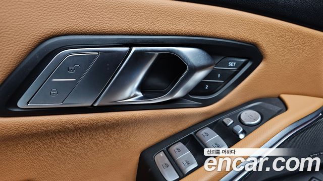 BMW 3-Series 320i Touring M Sports