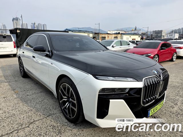 BMW 7-Series 740i sDrive M Sport