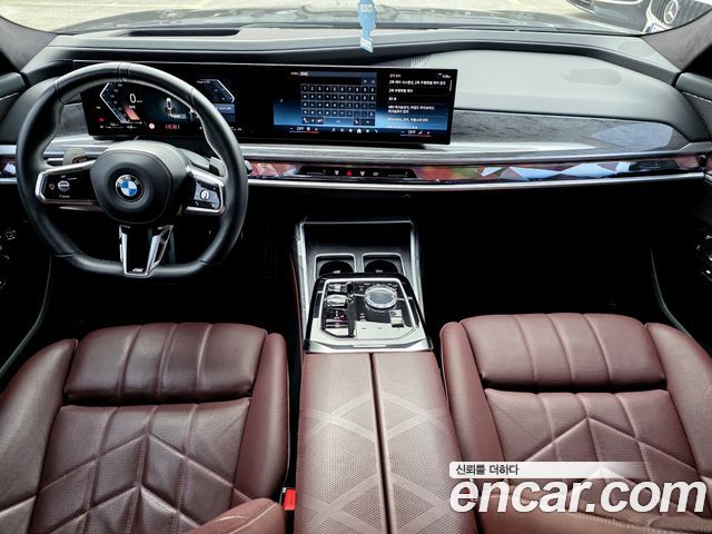 BMW 7-Series 740i sDrive M Sport