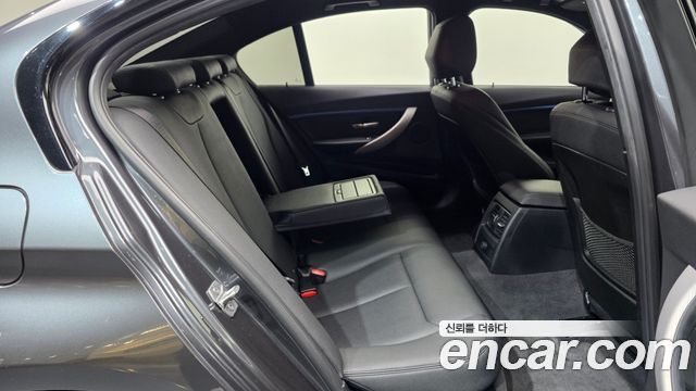 BMW 3-Series 320i M Sport