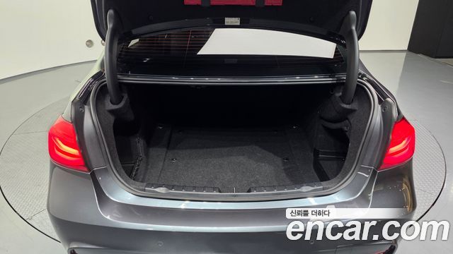 BMW 3-Series 320i M Sport