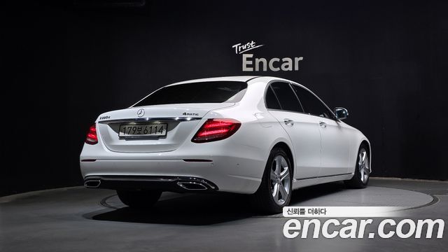 Mercedes-Benz E-Class E220d Avantgarde