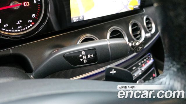 Mercedes-Benz E-Class E220d Avantgarde