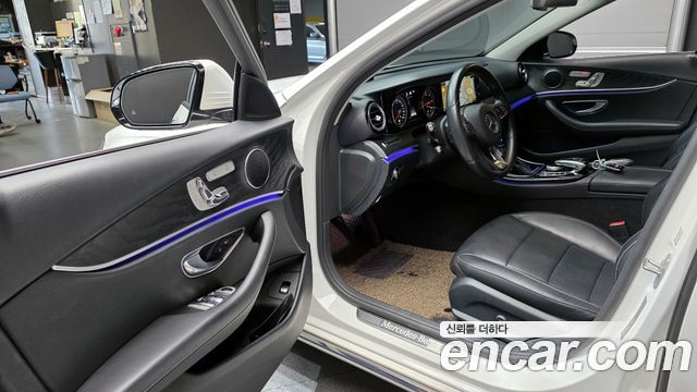 Mercedes-Benz E-Class E220d Avantgarde