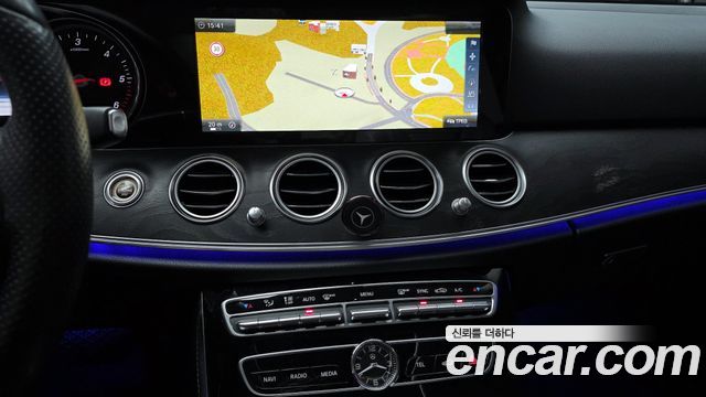Mercedes-Benz E-Class E220d Avantgarde