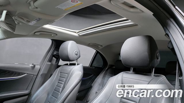 Mercedes-Benz E-Class E220d Avantgarde