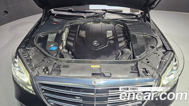 Mercedes-Benz S-Class S560L 4MATIC