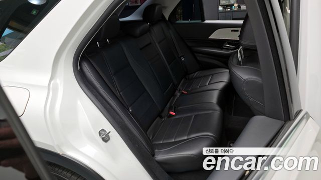 Mercedes-Benz GLE-Class GLE300d 4MATIC