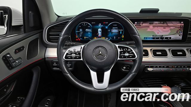 Mercedes-Benz GLE-Class GLE300d 4MATIC
