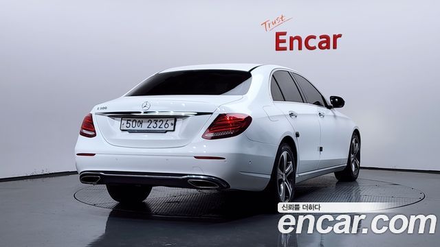 Mercedes-Benz E-Class E300 Avantgarde
