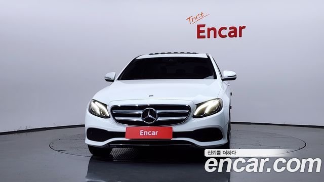 Mercedes-Benz E-Class E300 Avantgarde