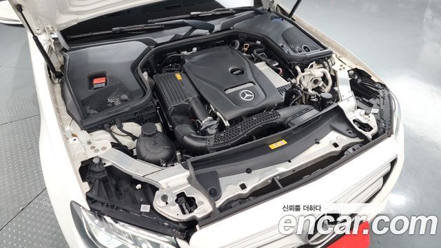 Mercedes-Benz E-Class E300 Avantgarde