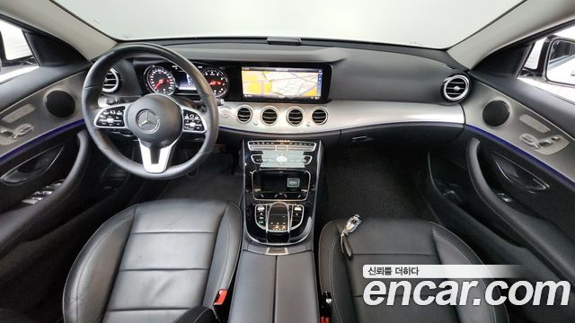 Mercedes-Benz E-Class E300 Avantgarde