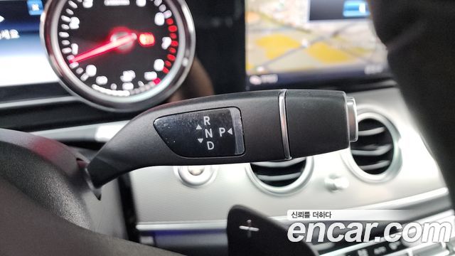 Mercedes-Benz E-Class E300 Avantgarde