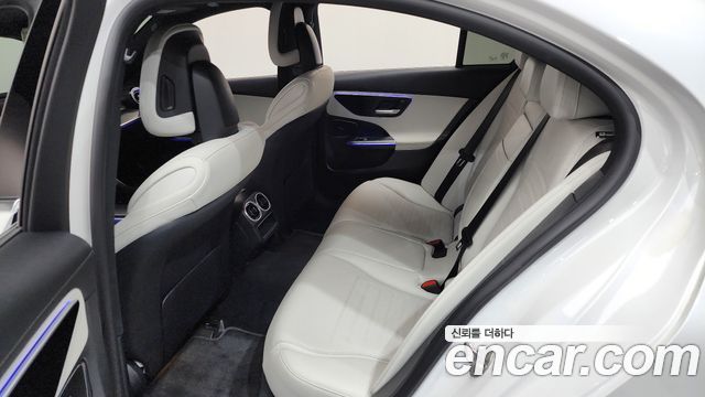 Mercedes-Benz C-Class C300 4MATIC AMG Line
