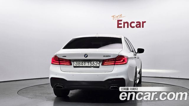 BMW 5-Series 530i xDrive M Sport Package Plus