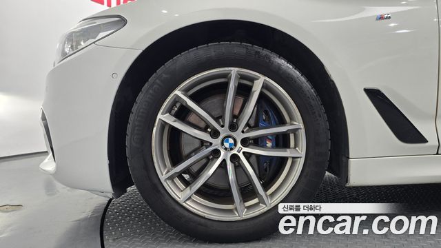 BMW 5-Series 530i xDrive M Sport Package Plus