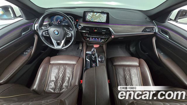 BMW 5-Series 530i xDrive M Sport Package Plus