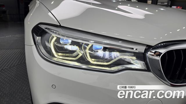 BMW 5-Series 530i xDrive M Sport Package Plus