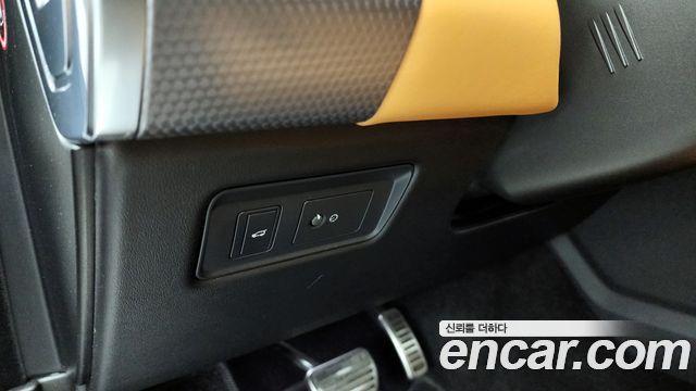 Land Rover Range Rover Sport D300 HSE Dynamic