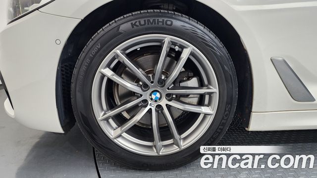 BMW 5-Series 520i M Sport