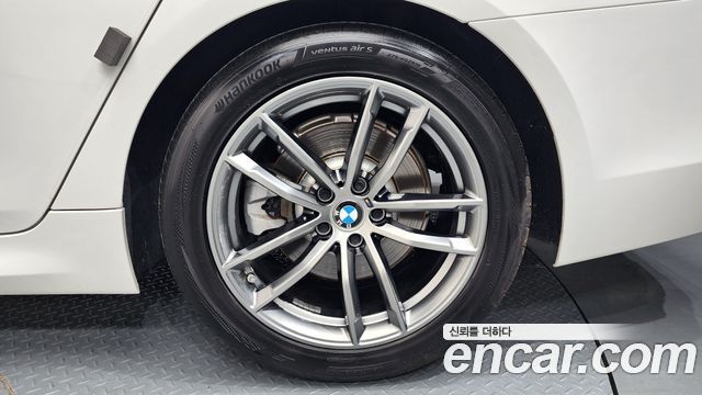 BMW 5-Series 520i M Sport