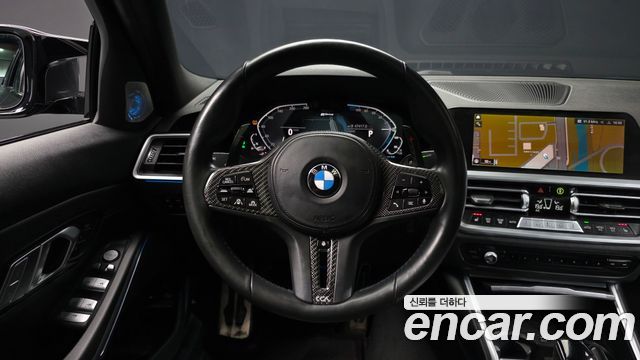 BMW 3-Series 330e M Sport