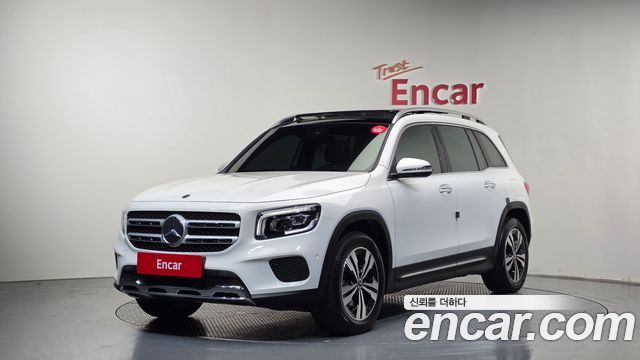 Mercedes-Benz GLB-Class GLB220