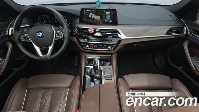 BMW 5-Series 520d xDrive M Sport Package Plus