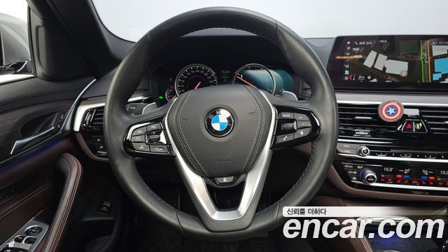 BMW 5-Series 520d xDrive M Sport Package Plus