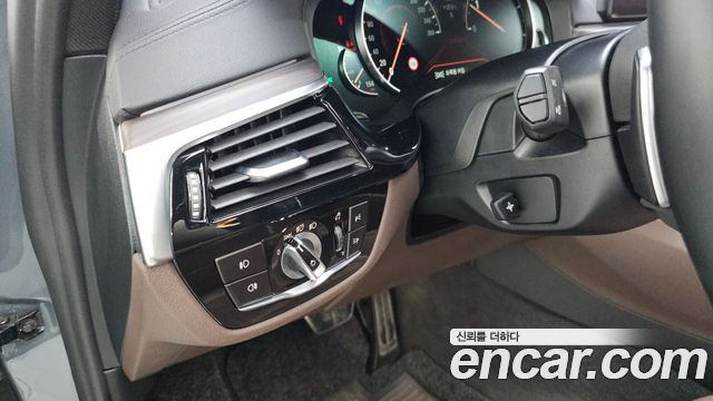 BMW 5-Series 520d xDrive M Sport Package Plus