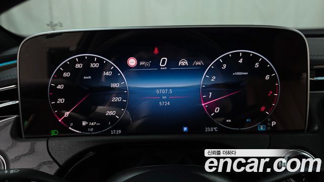 Mercedes-Benz E-Class E200 Avantgarde