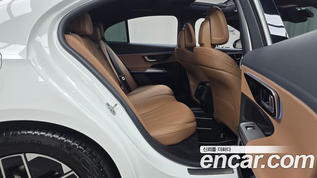 Mercedes-Benz E-Class E200 Avantgarde