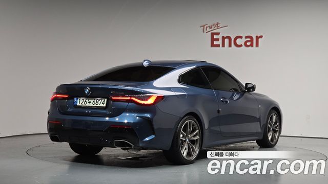 BMW 4-Series M440i xDrive Coupe
