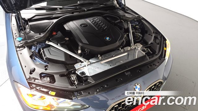 BMW 4-Series M440i xDrive Coupe