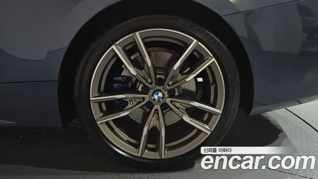 BMW 4-Series M440i xDrive Coupe