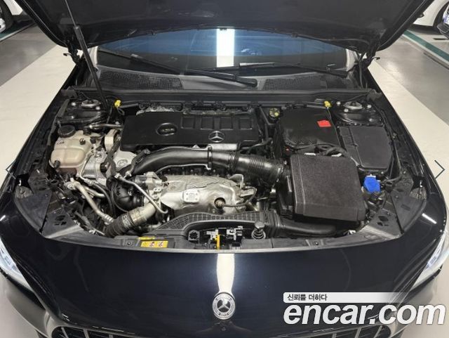 Mercedes-Benz CLA-Class CLA250 4MATIC