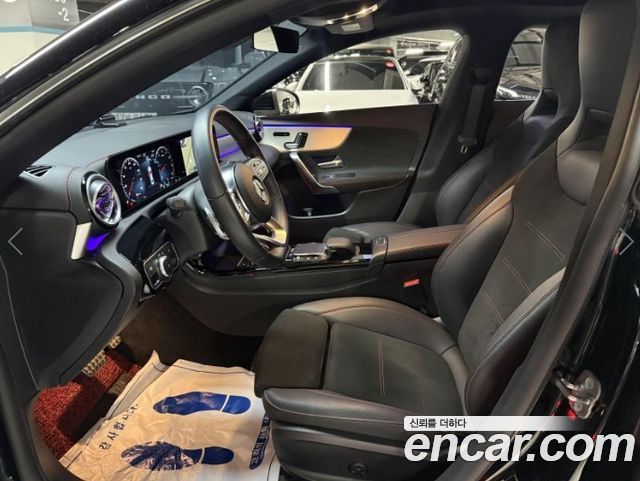Mercedes-Benz CLA-Class CLA250 4MATIC