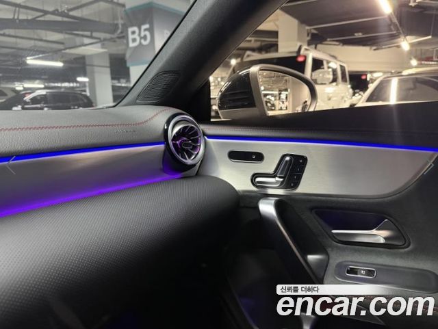 Mercedes-Benz CLA-Class CLA250 4MATIC