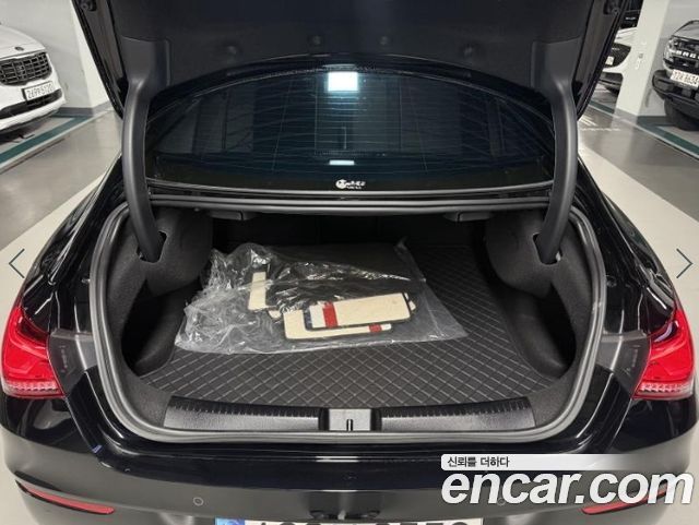 Mercedes-Benz CLA-Class CLA250 4MATIC