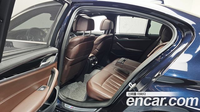 BMW 5-Series 530i xDrive M Sport Package