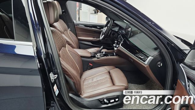 BMW 5-Series 530i xDrive M Sport Package