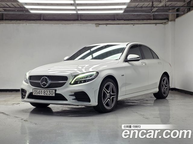 Mercedes-Benz C-Class C300e 4MATIC AMG Line