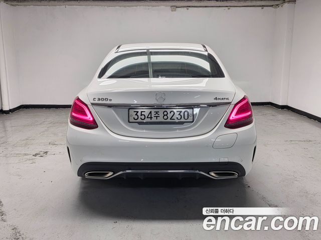 Mercedes-Benz C-Class C300e 4MATIC AMG Line