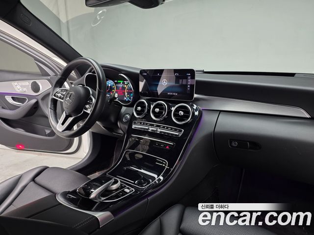 Mercedes-Benz C-Class C300e 4MATIC AMG Line