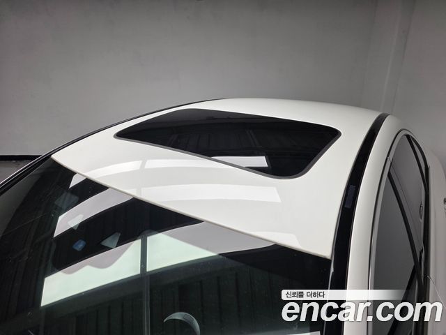 Mercedes-Benz C-Class C300e 4MATIC AMG Line