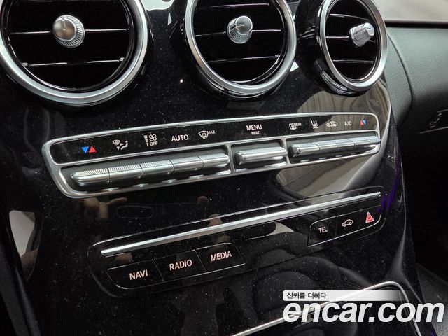 Mercedes-Benz C-Class C300e 4MATIC AMG Line