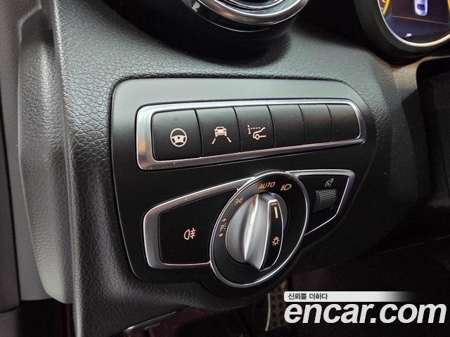 Mercedes-Benz C-Class C300e 4MATIC AMG Line