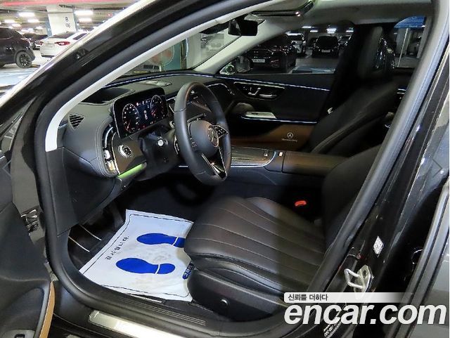 Mercedes-Benz E-Class E200 Avantgarde