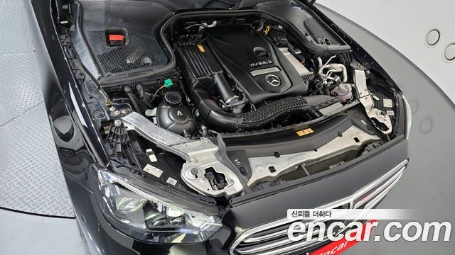 Mercedes-Benz E-Class E300e 4MATIC Exclusive